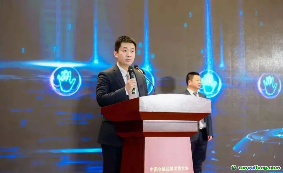 宣言主要從牢固樹(shù)立綠色低碳發(fā)展理念、加大支持綠色低碳技術(shù)展示應(yīng)用、完善綠色低碳會(huì)展標(biāo)準(zhǔn)體系、打造綠色低碳會(huì)展產(chǎn)業(yè)鏈、充分發(fā)揮綠色低碳會(huì)展示范引領(lǐng)作用五個(gè)方面發(fā)出倡議，共踐行業(yè)綠色發(fā)展之路。