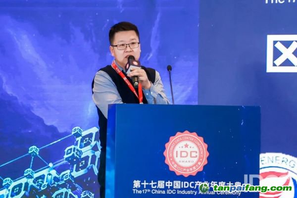 泛華建設(shè)集團(tuán)有限公司區(qū)域能源發(fā)展中心總經(jīng)理、中國(guó)建筑節(jié)能協(xié)會(huì)區(qū)域能源專業(yè)委員會(huì)秘書(shū)長(zhǎng)白首躍